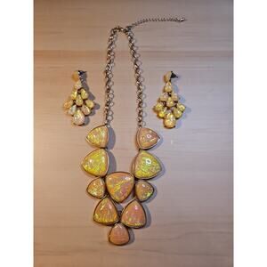 Iridescent Statement Necjlace And Earrings Set